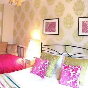 The Hollies Bed & Breakfast Fulford (York)